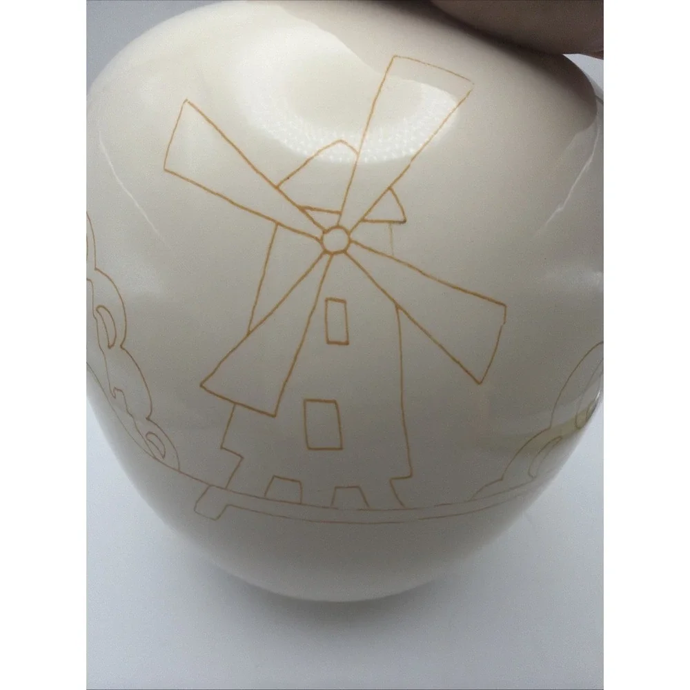 Wedgwood Clarice Cliff Bizarre Windmill Vase Rubin Collection England 8.5